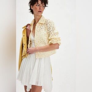 Free People Dream A Little Dream Top Size Medium